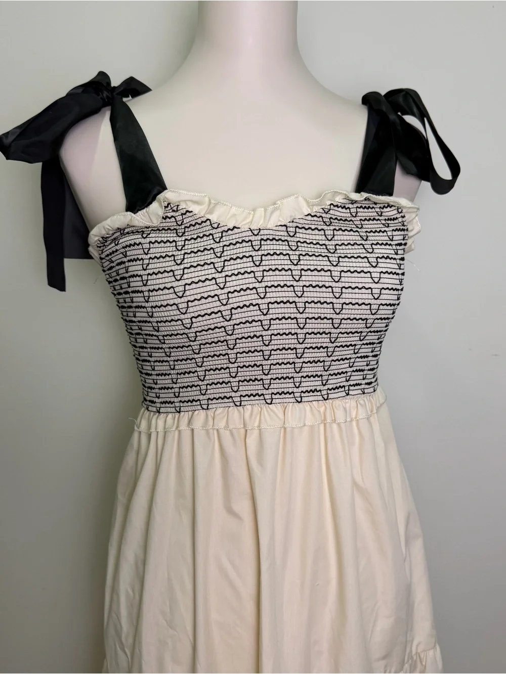 Smocked Bodice Tie-Shoulder Maxi Dress — Cream with Black Details Size Small - Picture 2 of 7